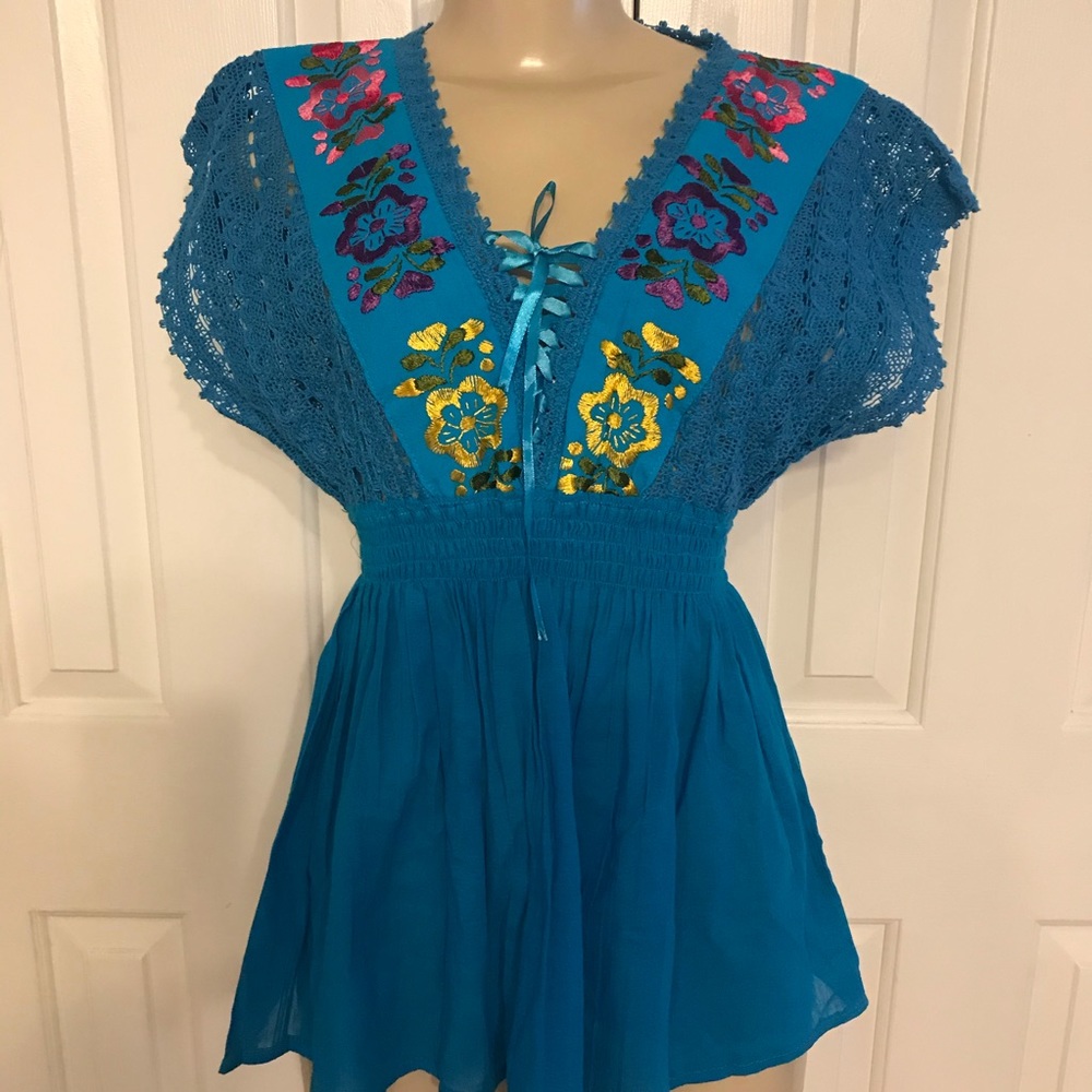 EMBROIDERED MEXICAN BLOUSE